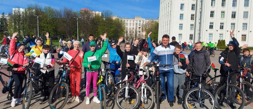 ВЕЛОПРОБЕГ, ПРИУРОЧЕННЫЙ ГОДУ МИРА И СОЗИДАНИЯ